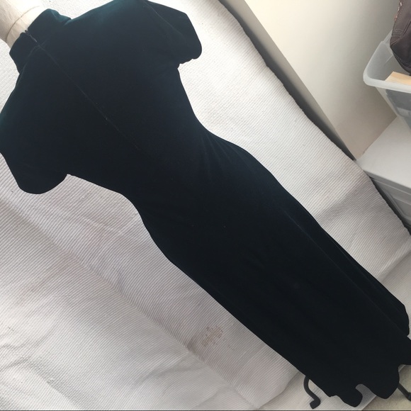 VTG 90s green velvet asian-style gown - Picture 5 of 7